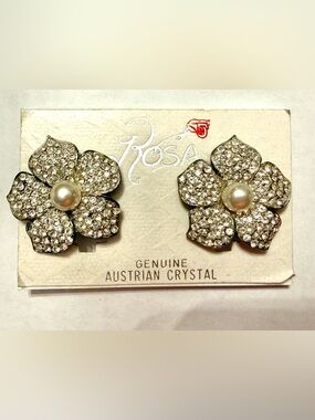 NWT Rosa Vintage Austrian Crystal  Pearl Floral Clip on Earrings Silver #100